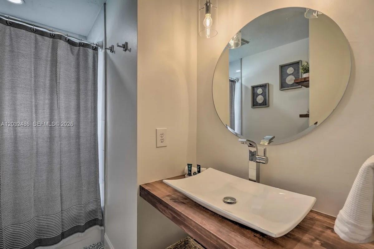 558 102nd Ave #0, Naples FL 34108
