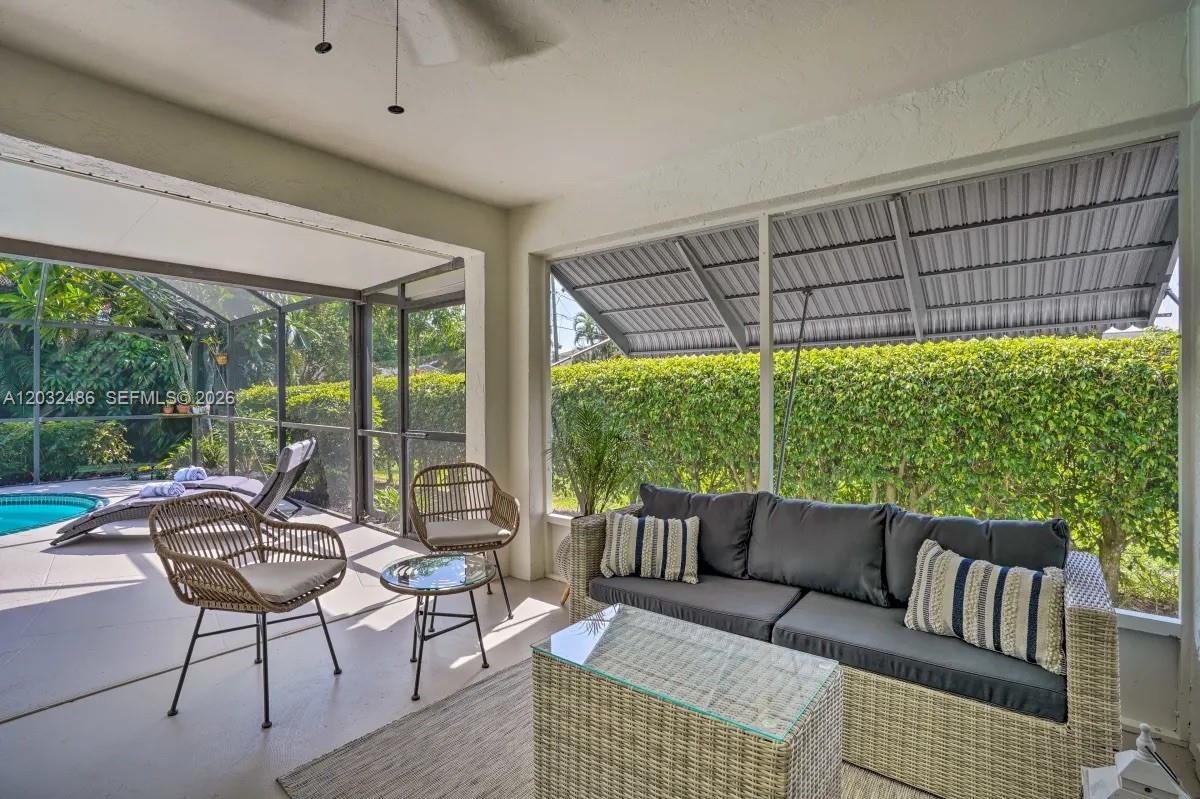 558 102nd Ave #0, Naples FL 34108