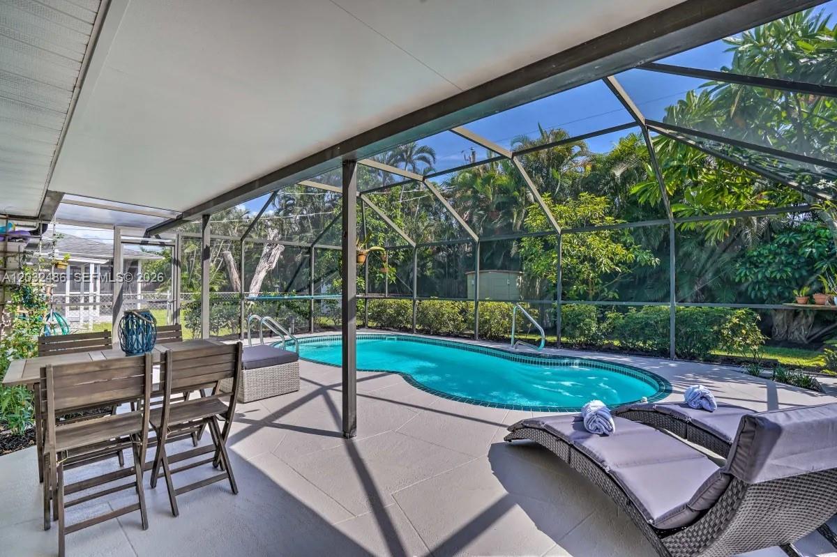 558 102nd Ave #0, Naples FL 34108