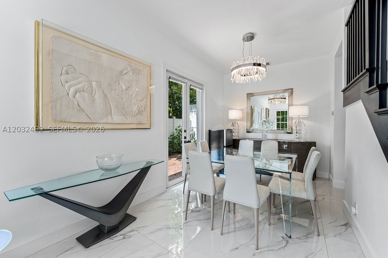 460 Surfside Ln, Juno Beach FL 33408