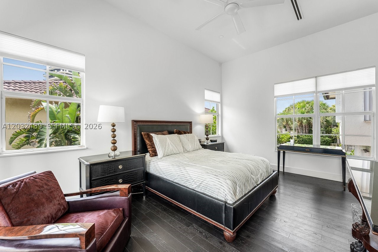 460 Surfside Ln, Juno Beach FL 33408