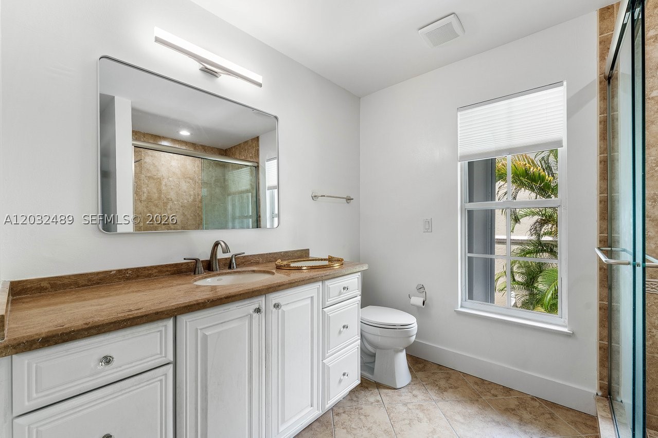 460 Surfside Ln, Juno Beach FL 33408