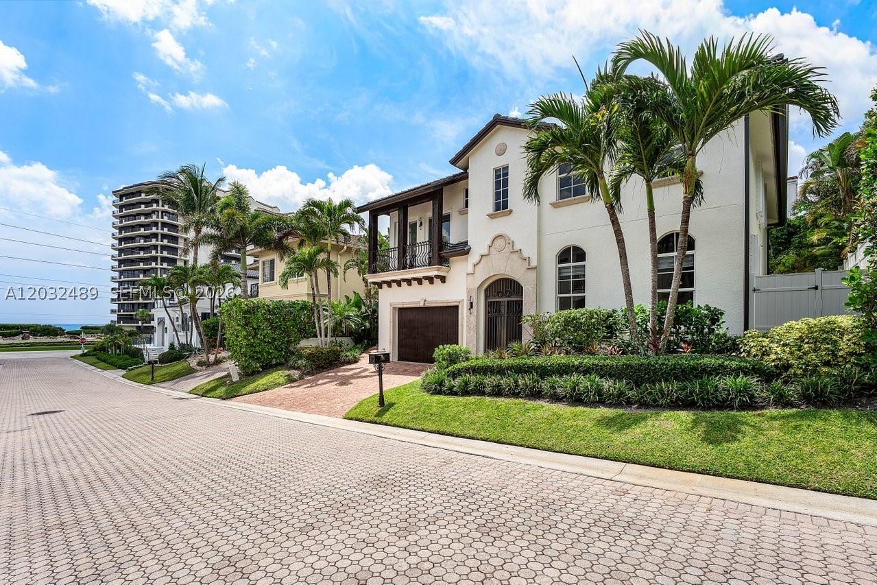 460 Surfside Ln, Juno Beach FL 33408