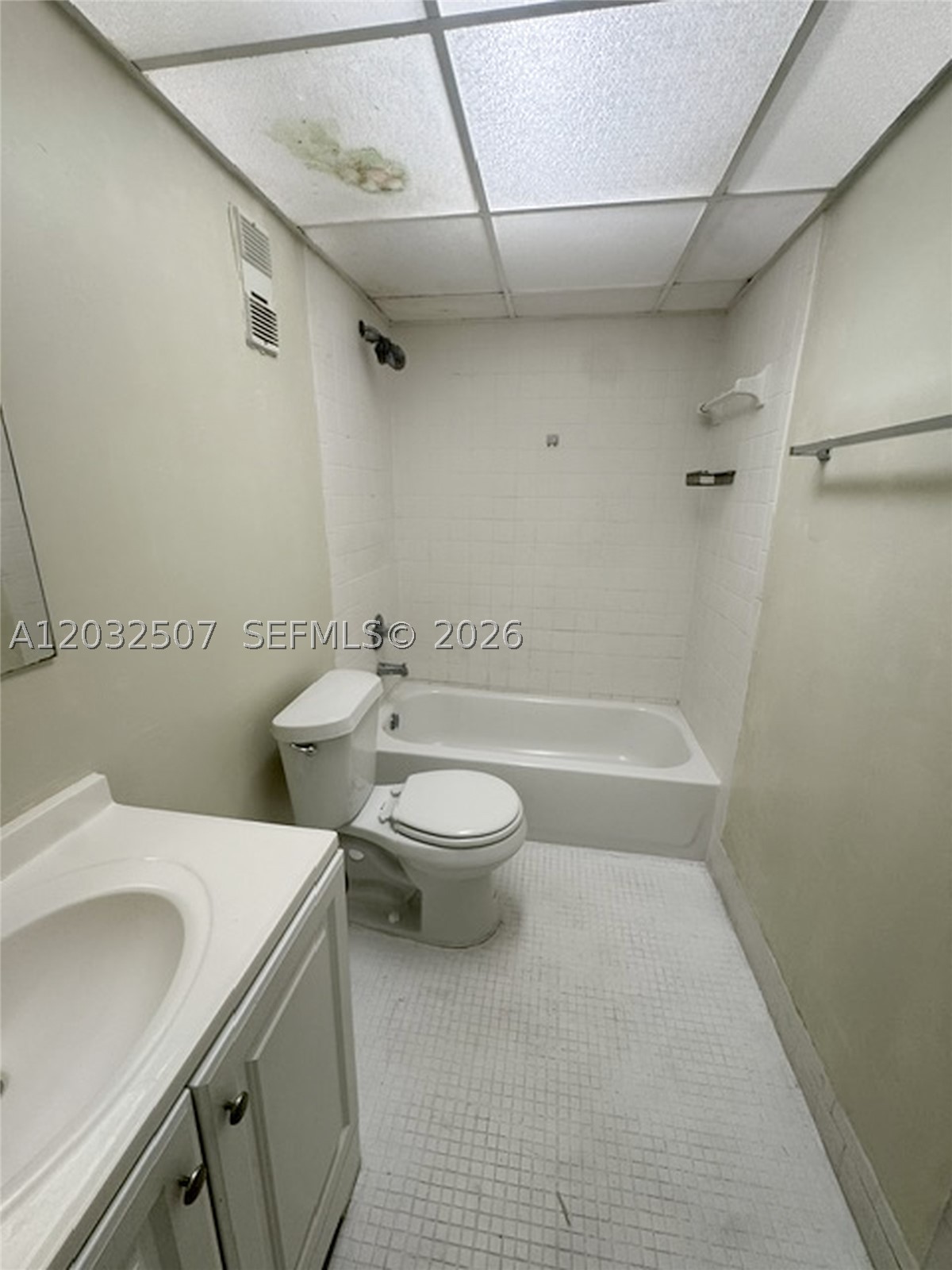 10000 NW 80th Ct #2249, Hialeah Gardens FL 33016