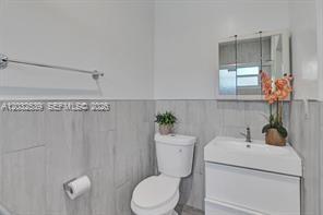 2199 NE 182nd St #1 and 2, North Miami Beach FL 33162