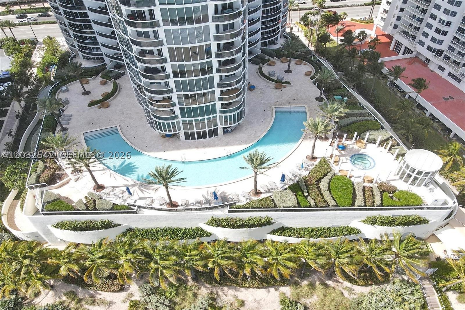 17201 Collins Ave# DEN #1203, Sunny Isles Beach FL 33160