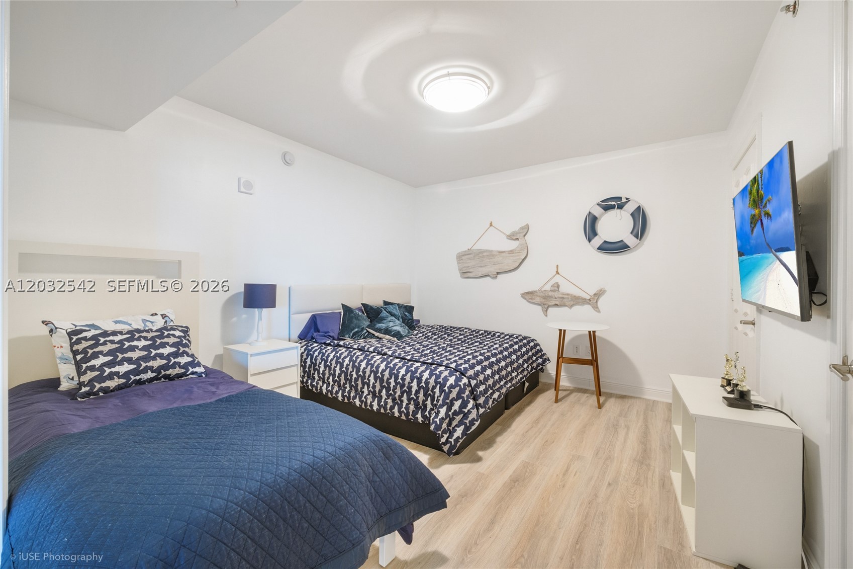 17201 Collins Ave# DEN #1203, Sunny Isles Beach FL 33160