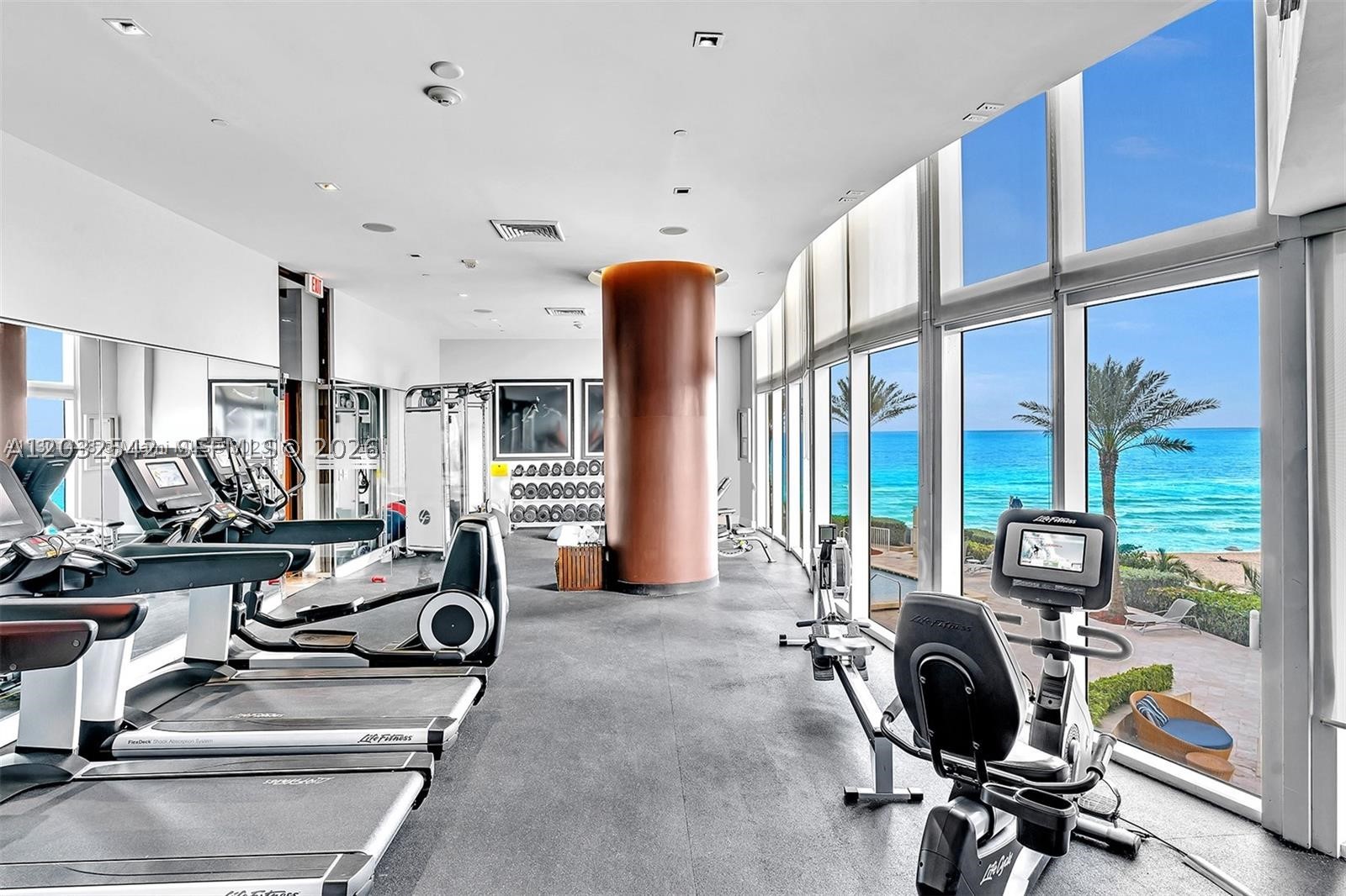 17201 Collins Ave# DEN #1203, Sunny Isles Beach FL 33160