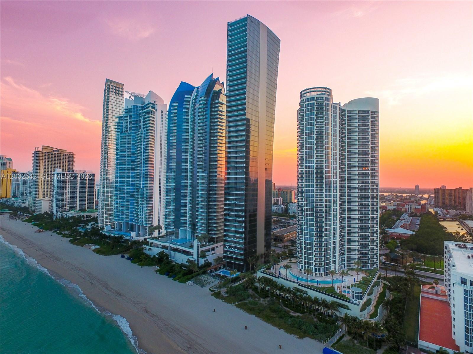 17201 Collins Ave# DEN #1203, Sunny Isles Beach FL 33160