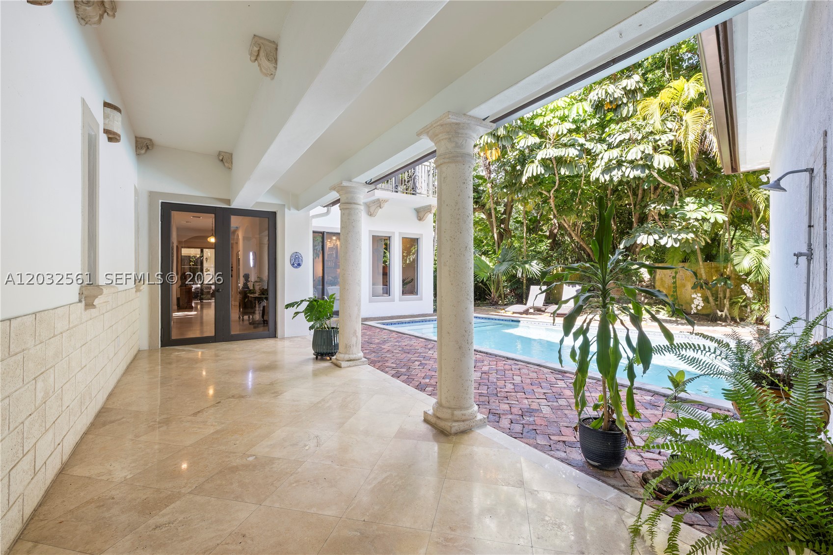 6550 SW 75th Ter, South Miami FL 33143