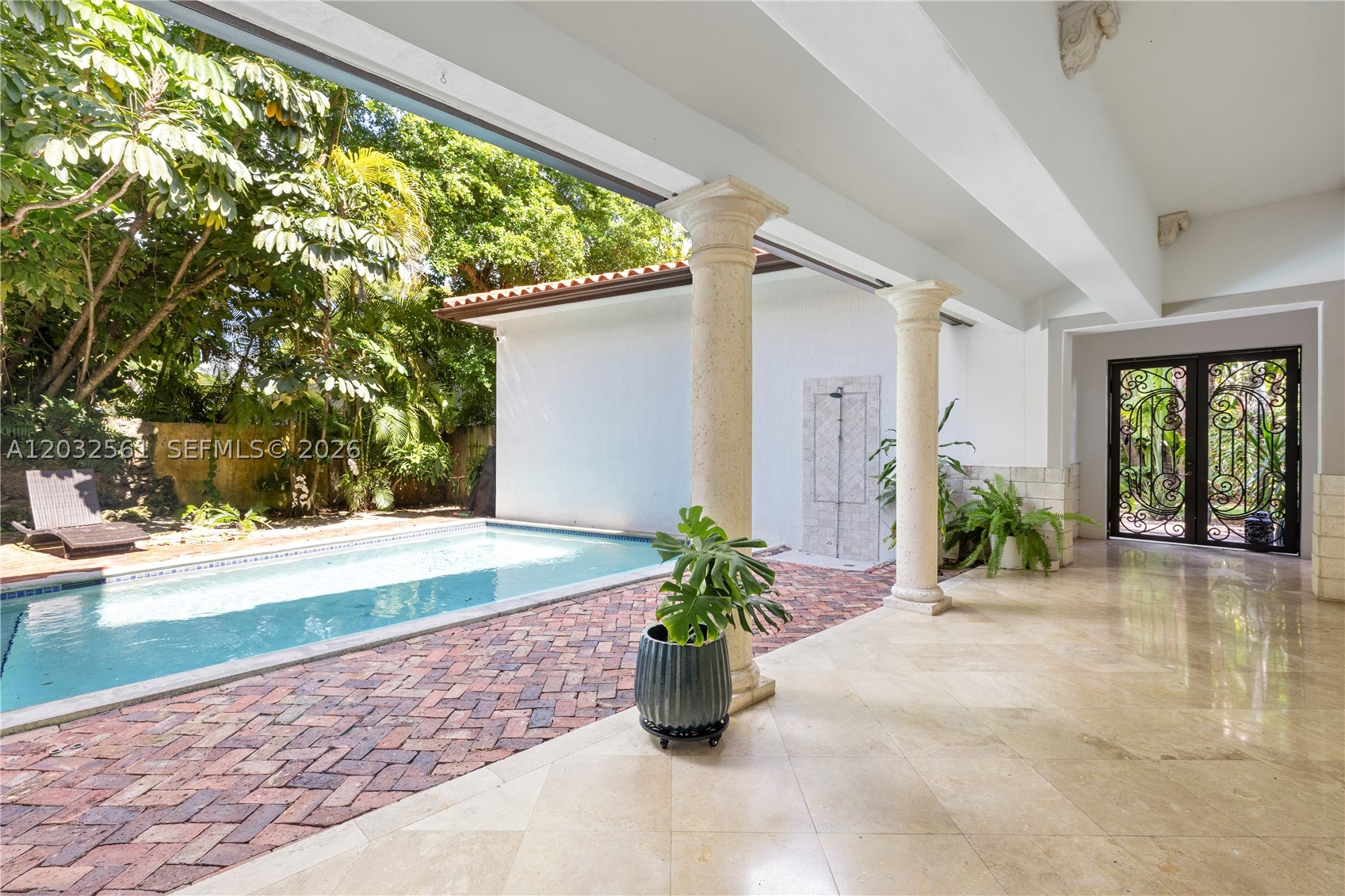 6550 SW 75th Ter, South Miami FL 33143