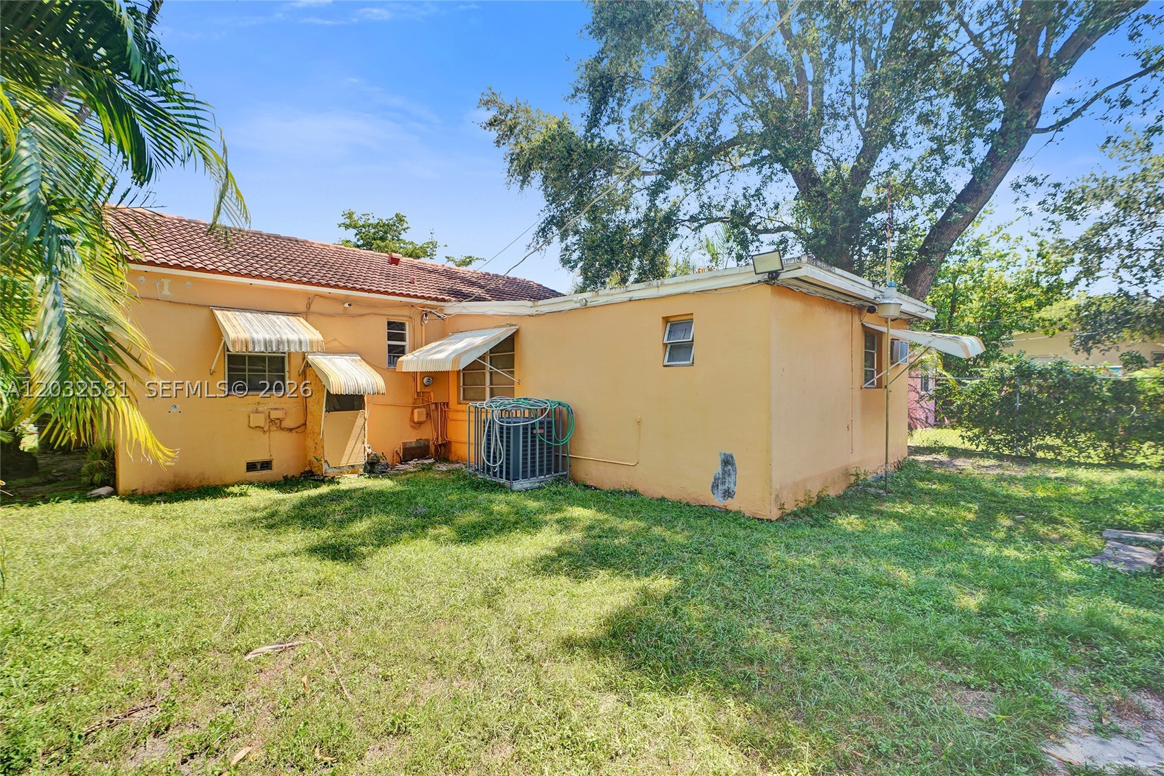 555 NW 46th St, Miami FL 33127