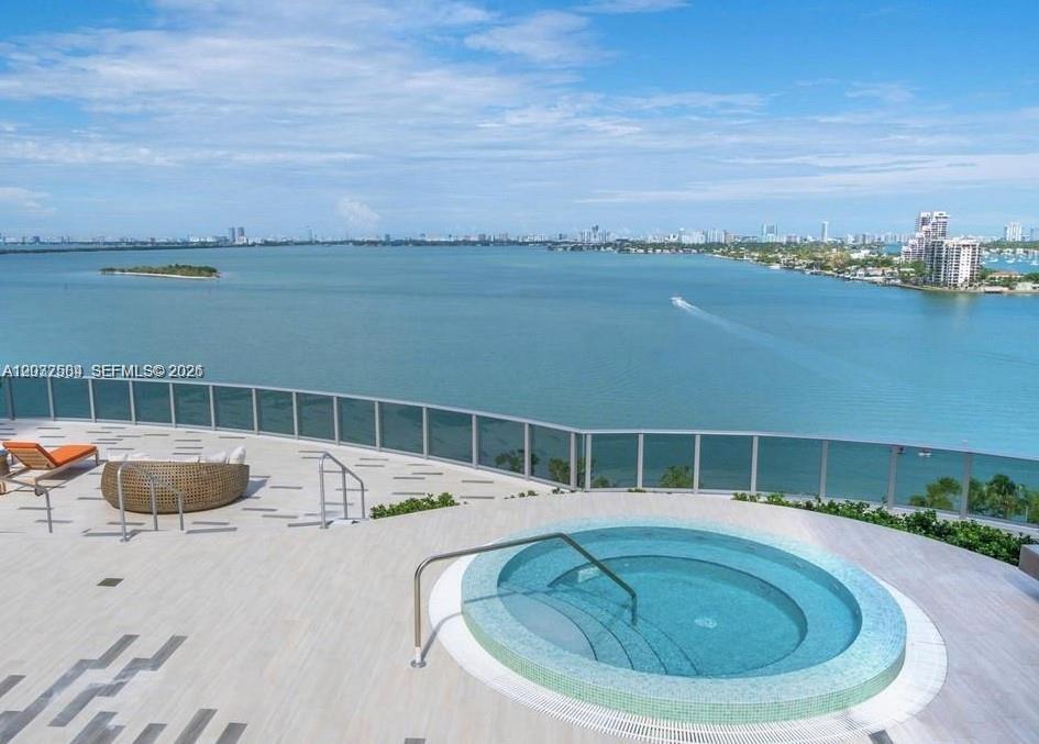 488 NE 18th St #800, Miami FL 33132