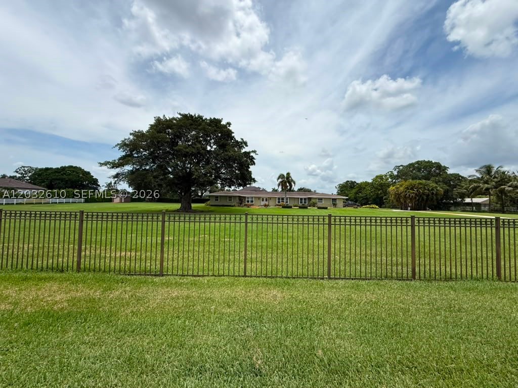 17501 SW 54th St, Southwest Ranches FL 33331