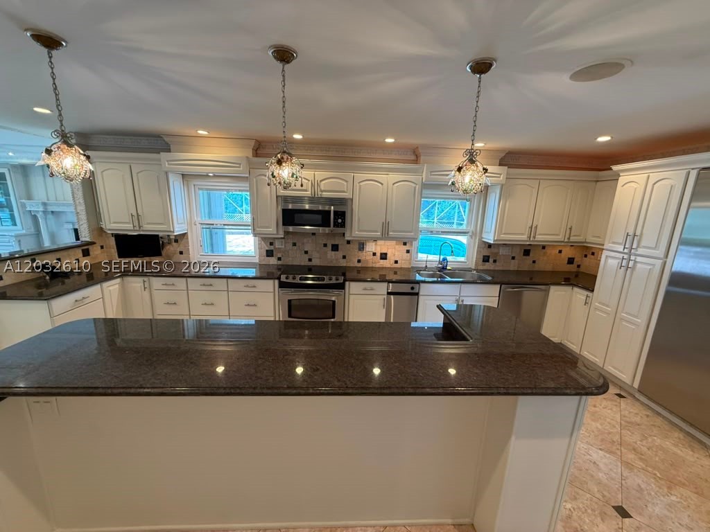 17501 SW 54th St, Southwest Ranches FL 33331