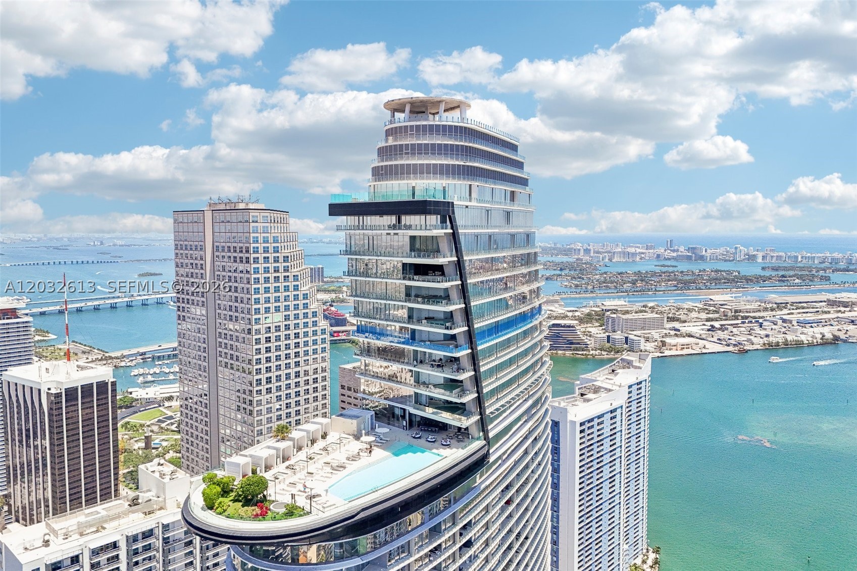 300 Biscayne Boulevard Way #3305W, Miami FL 33131