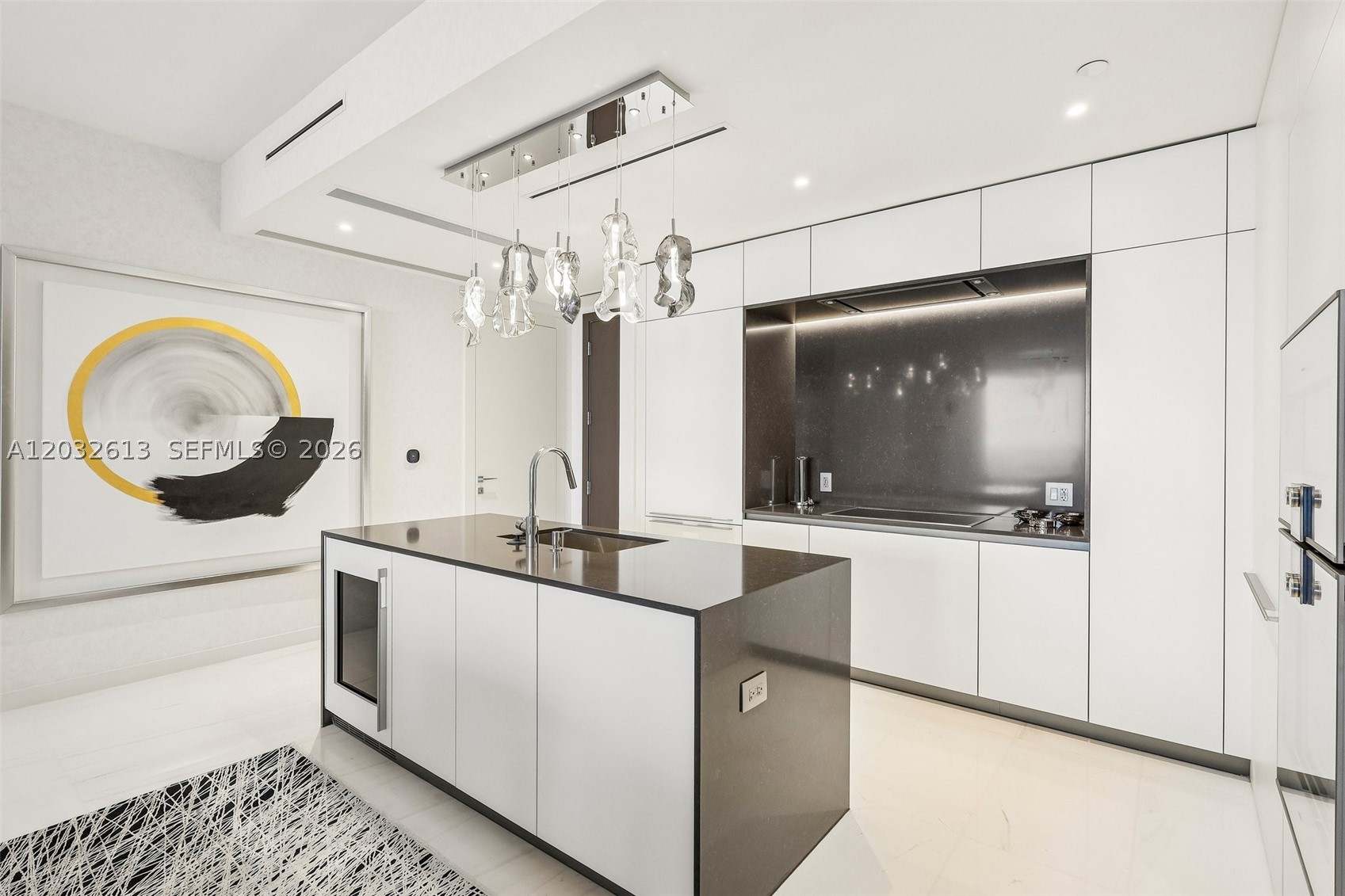 300 Biscayne Boulevard Way #3305W, Miami FL 33131
