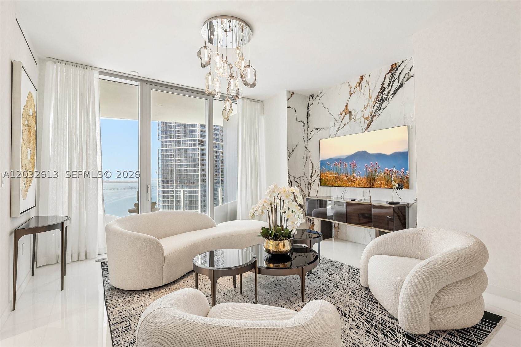 300 Biscayne Boulevard Way #3305W, Miami FL 33131