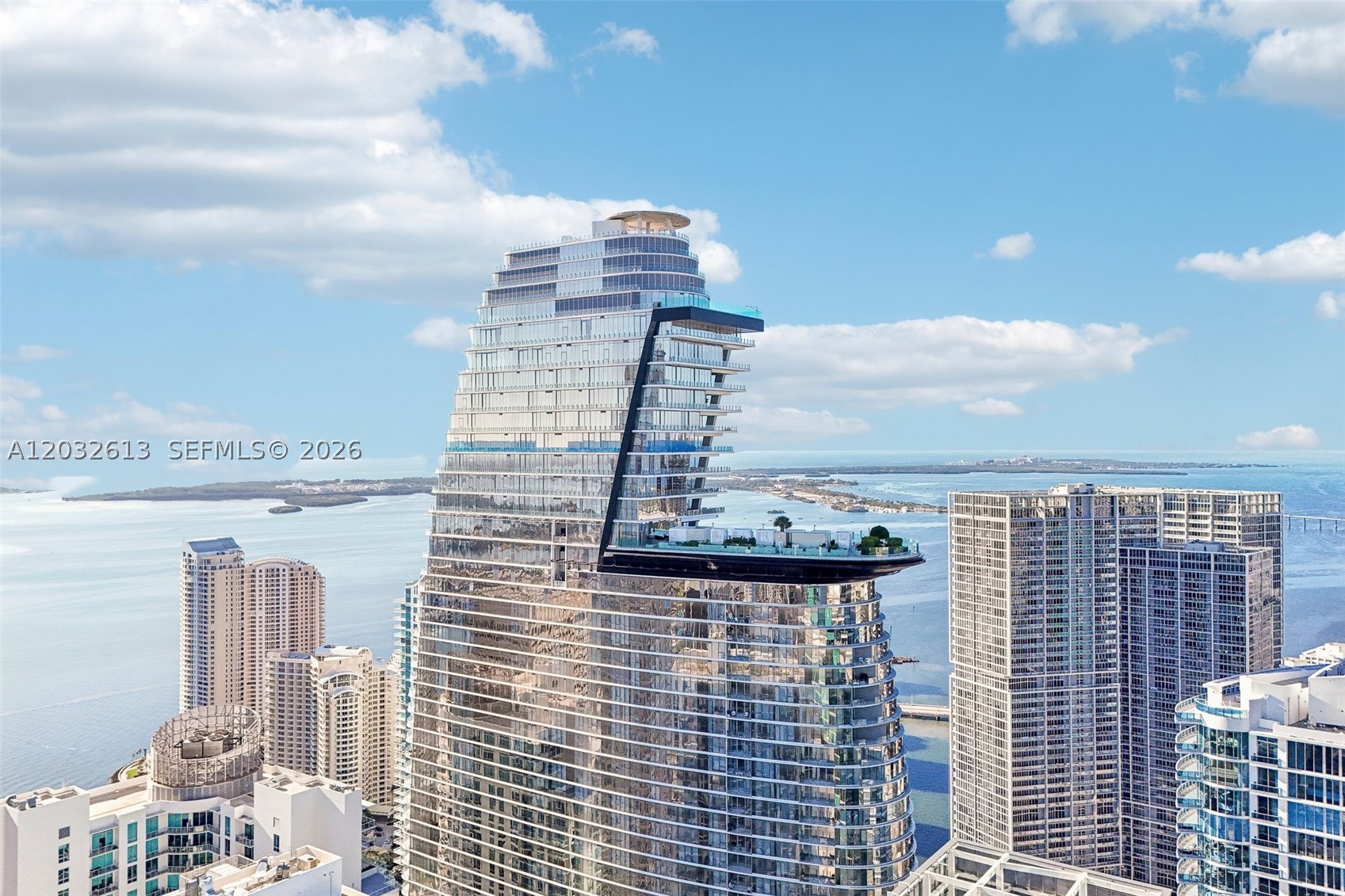 300 Biscayne Boulevard Way #3305W, Miami FL 33131