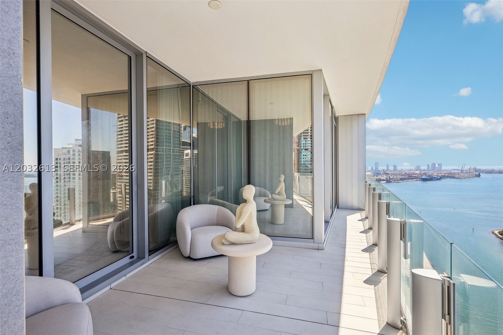 300 Biscayne Boulevard Way #3305W, Miami FL 33131