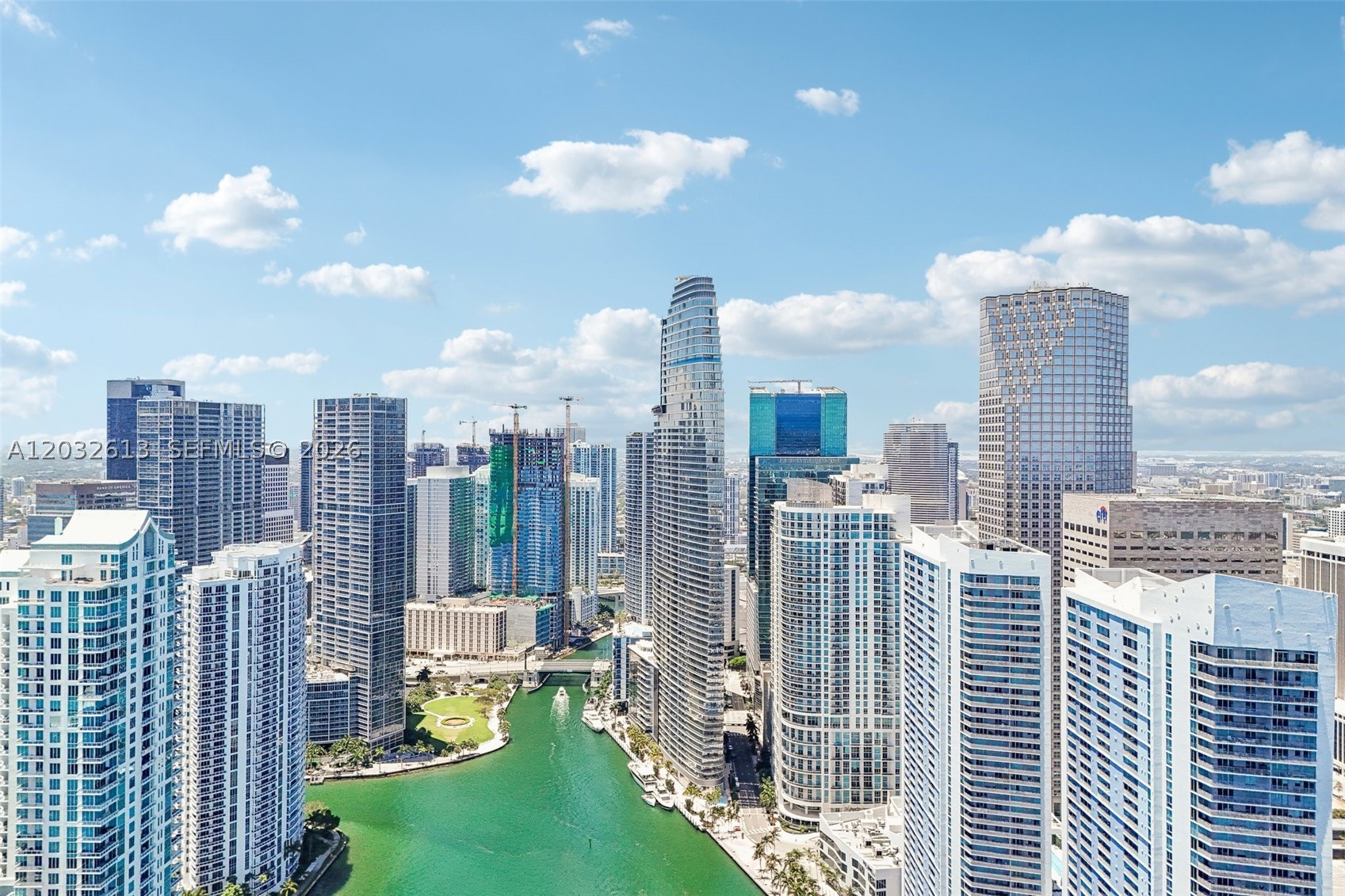 300 Biscayne Boulevard Way #3305W, Miami FL 33131