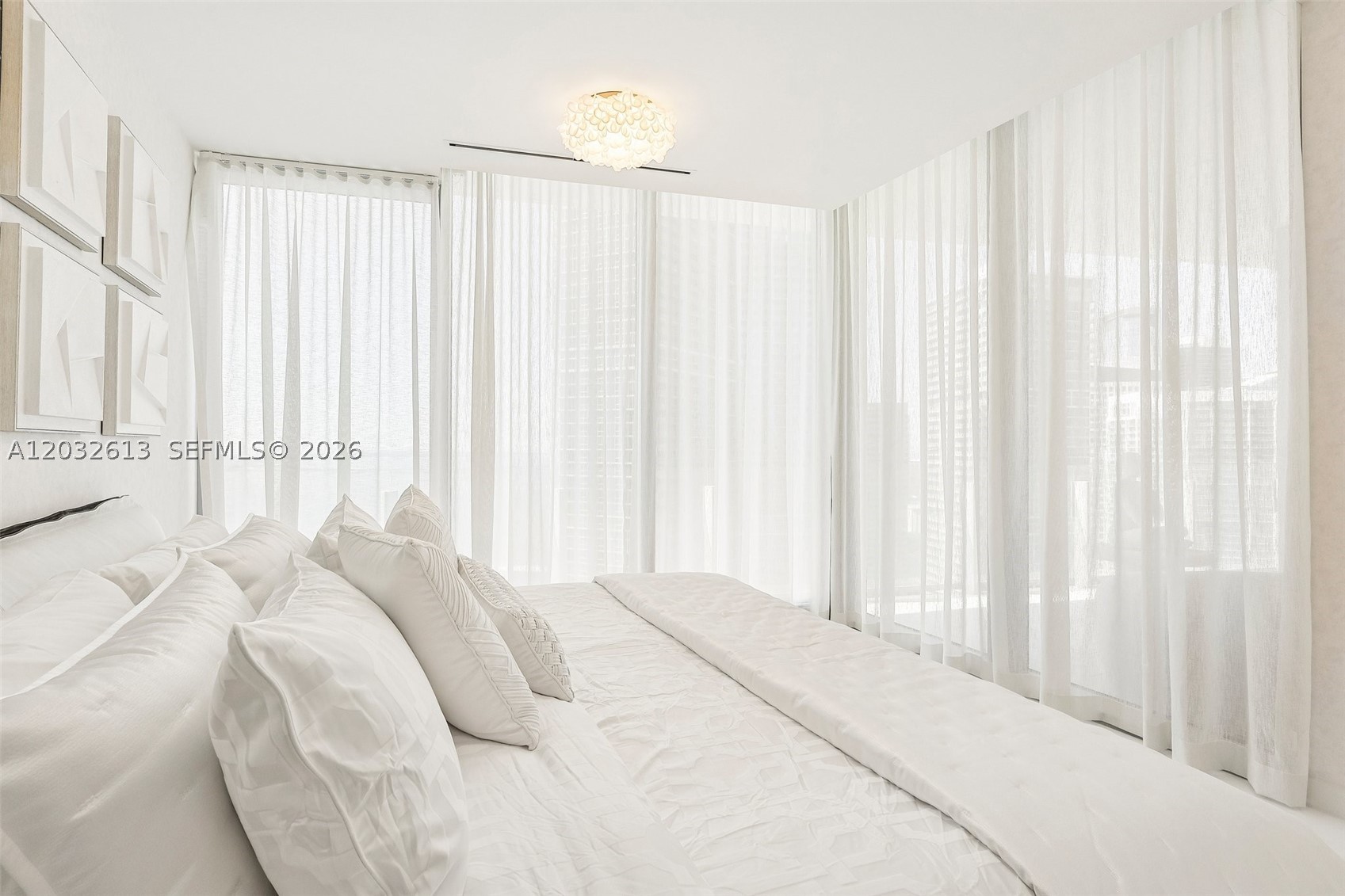 300 Biscayne Boulevard Way #3305W, Miami FL 33131