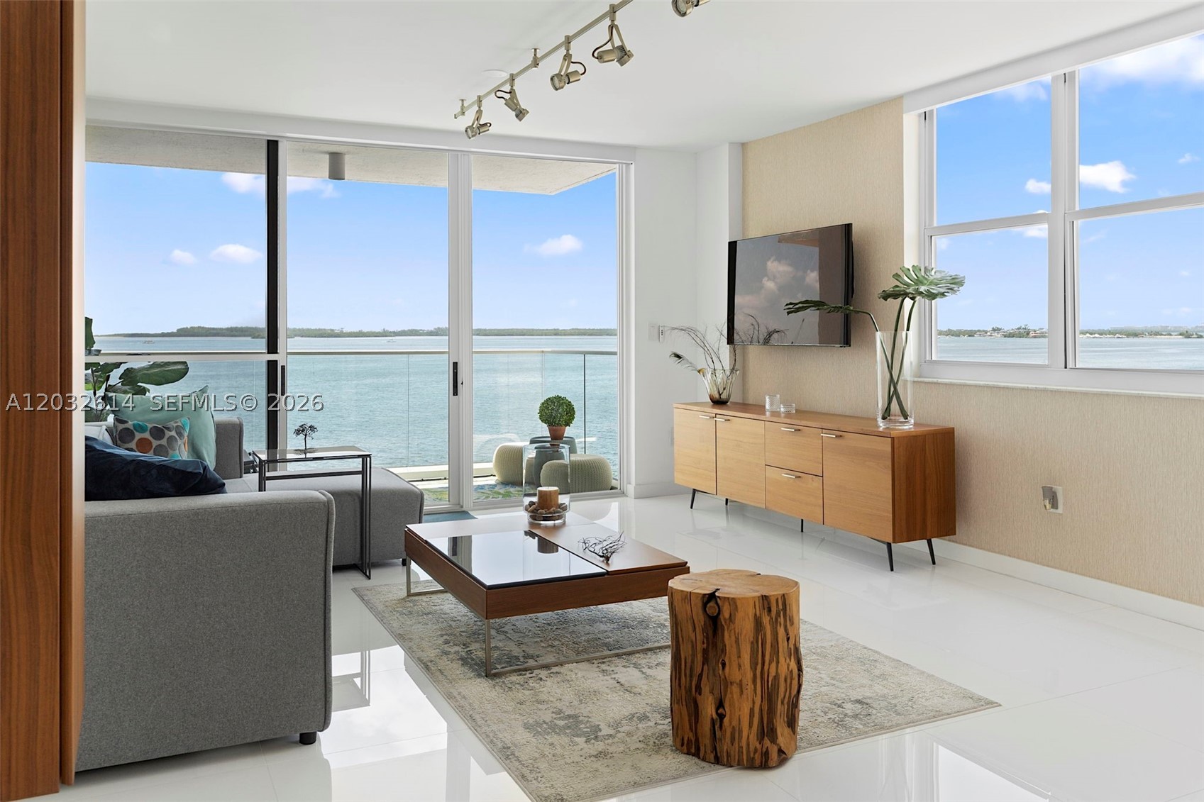 800 CLAUGHTON ISLAND DRIVE #505, Miami FL 33131