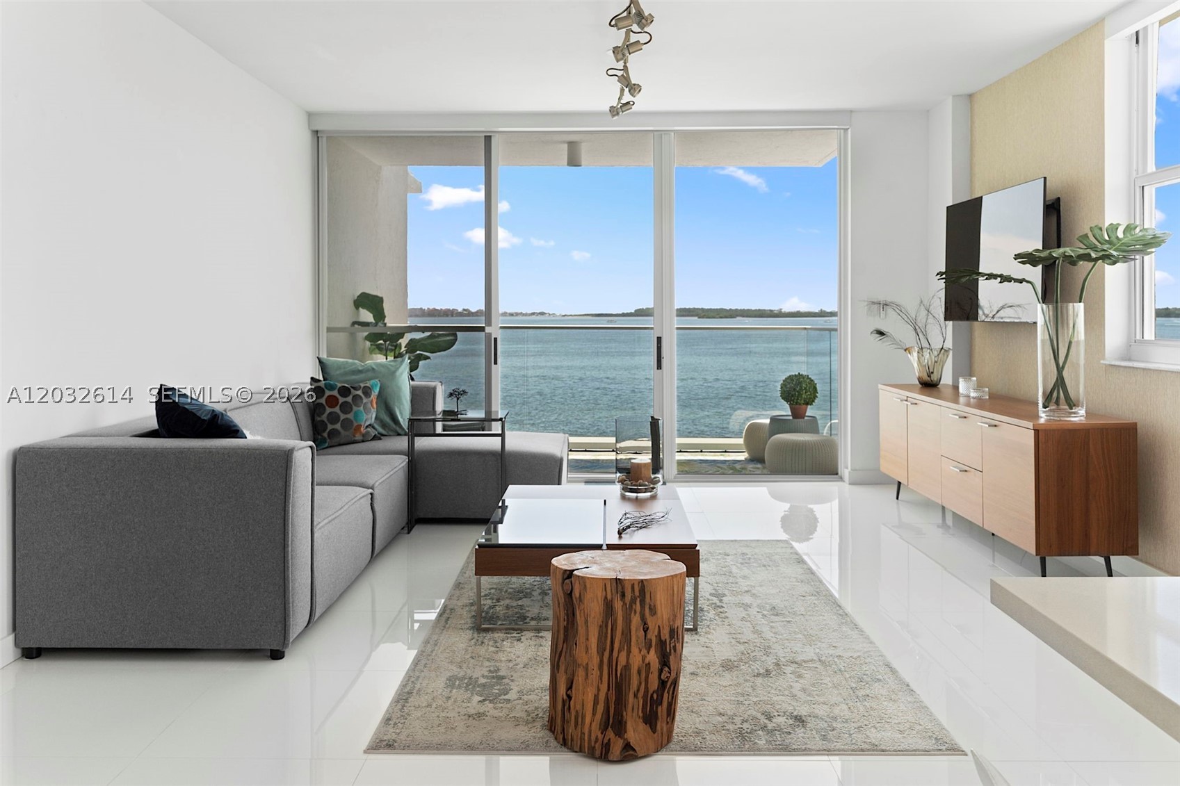 800 CLAUGHTON ISLAND DRIVE #505, Miami FL 33131