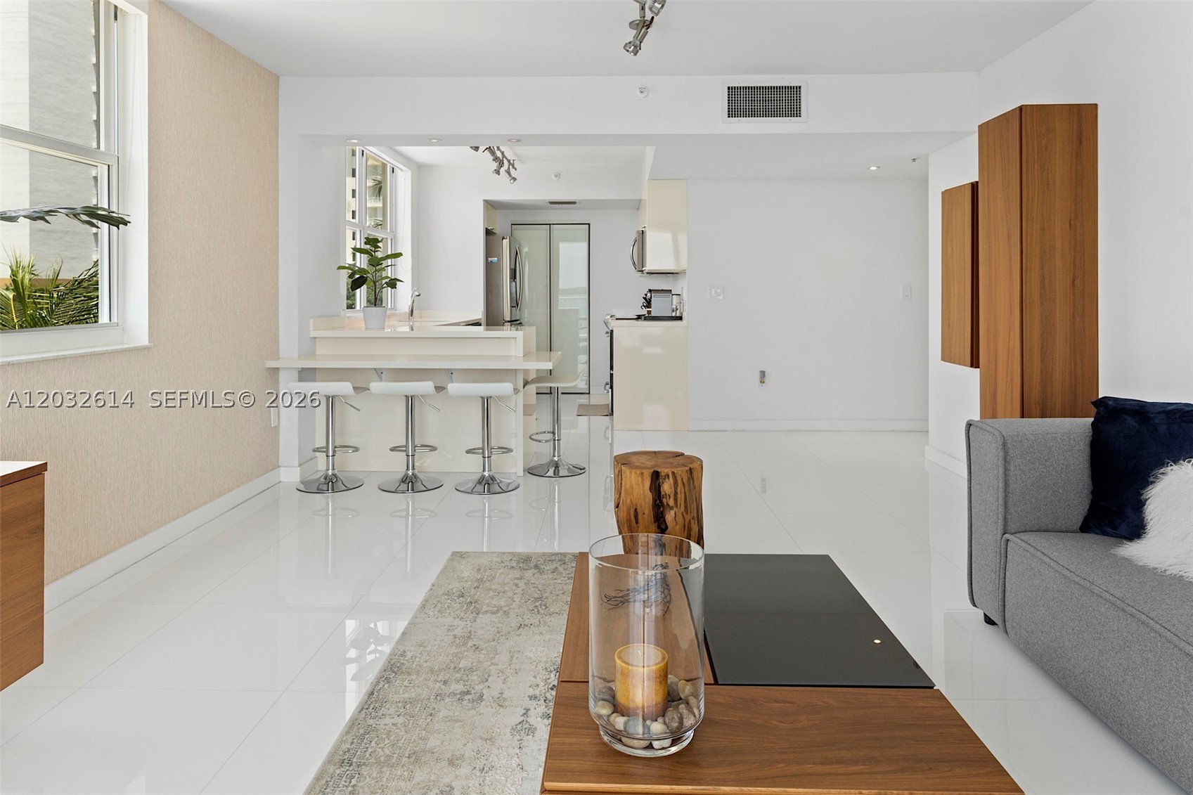 800 CLAUGHTON ISLAND DRIVE #505, Miami FL 33131
