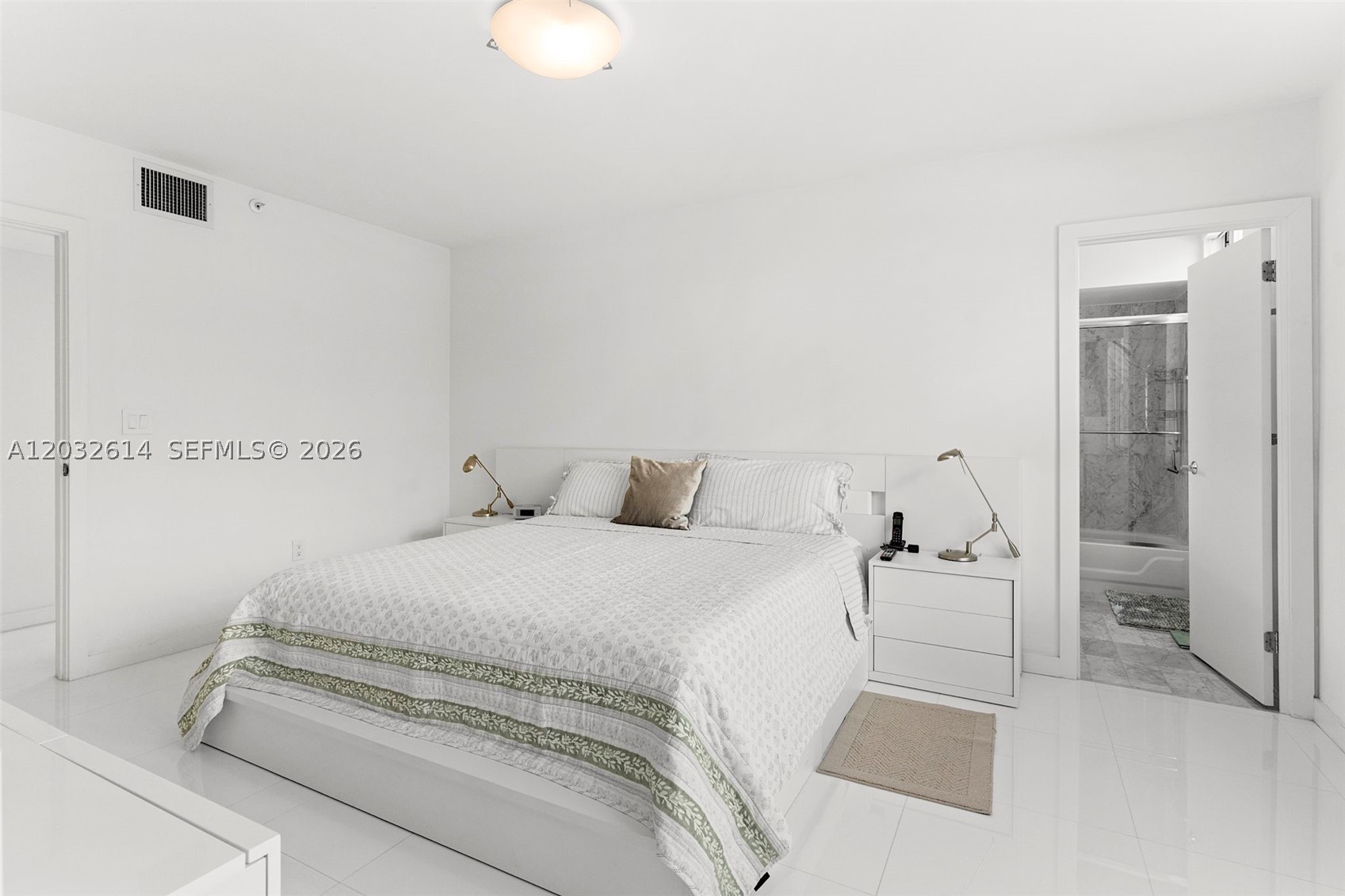 800 CLAUGHTON ISLAND DRIVE #505, Miami FL 33131