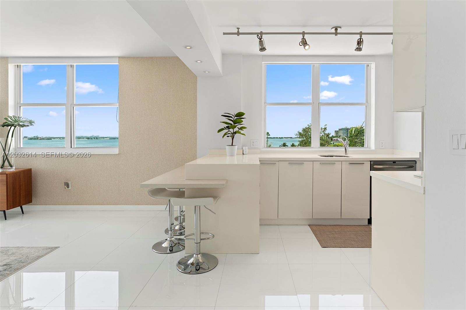 800 CLAUGHTON ISLAND DRIVE #505, Miami FL 33131