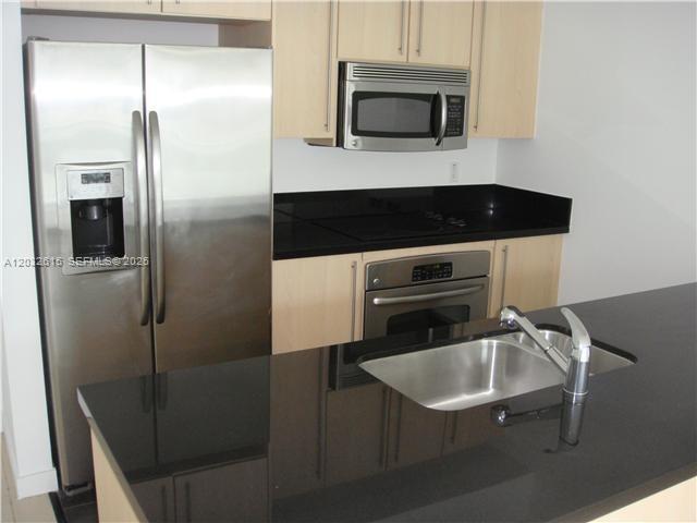 1111 SW 1  AVE #1522-N, Miami FL 33130