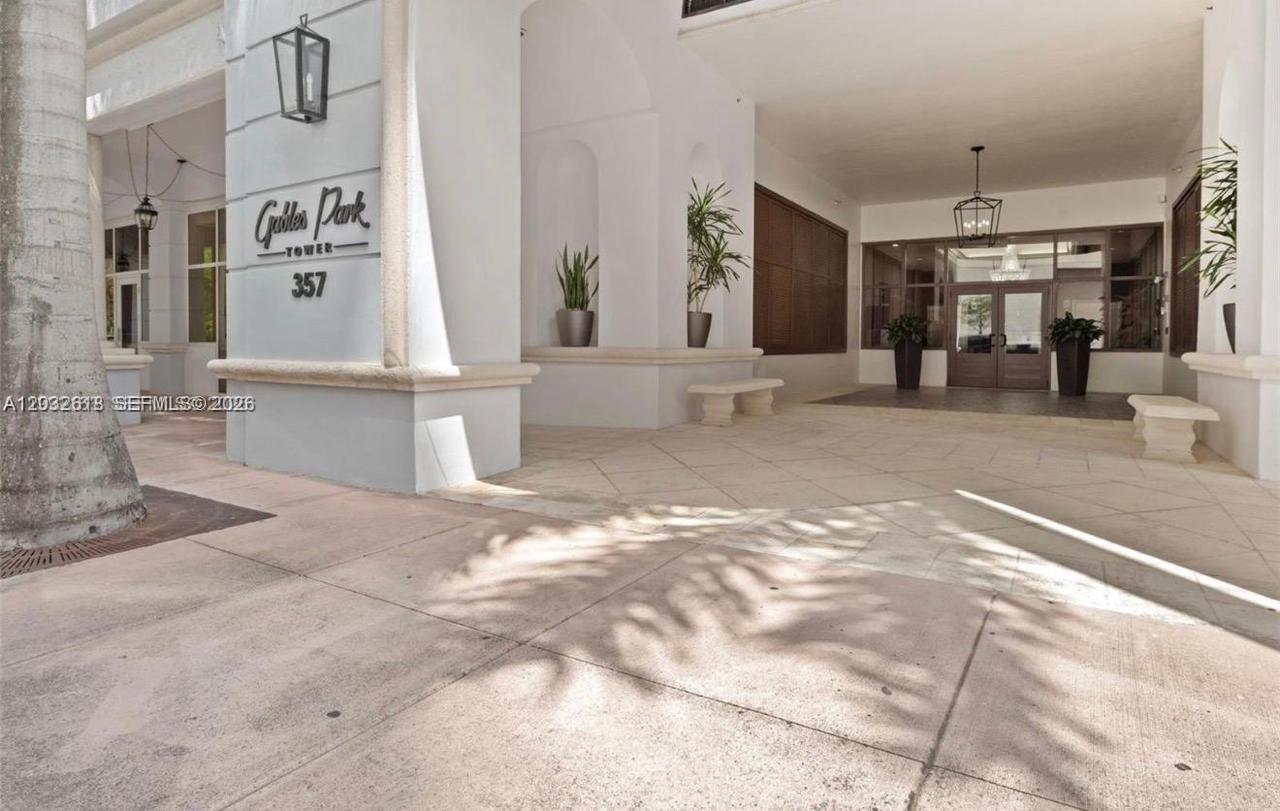 357 Almeria Ave #802, Coral Gables FL 33134