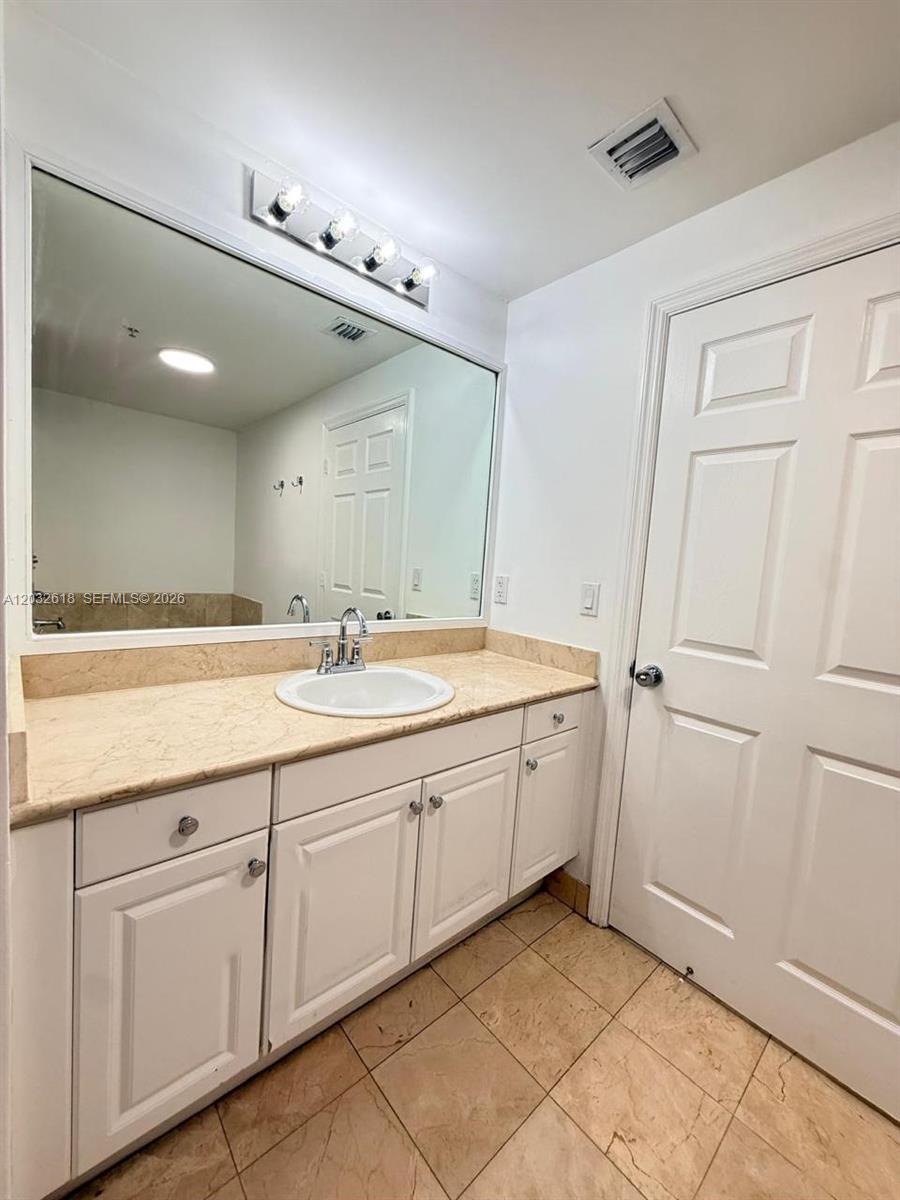 357 Almeria Ave #802, Coral Gables FL 33134