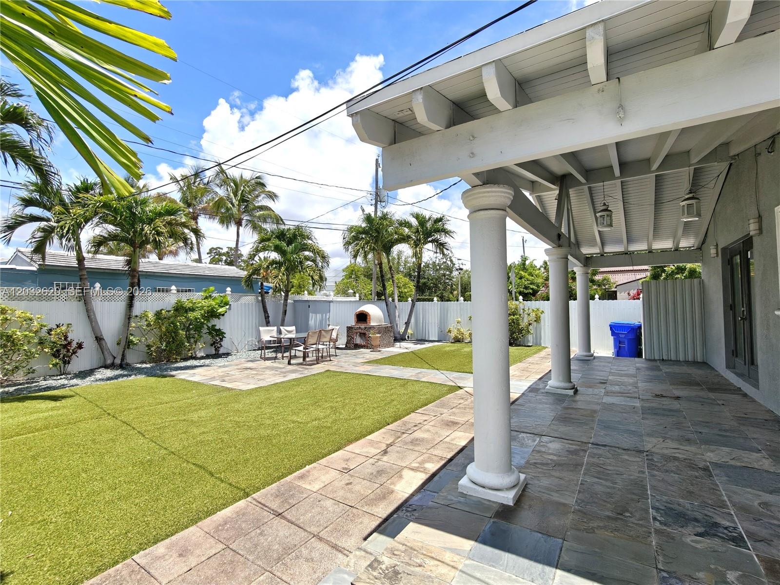 470 SW 25th Rd, Miami FL 33129