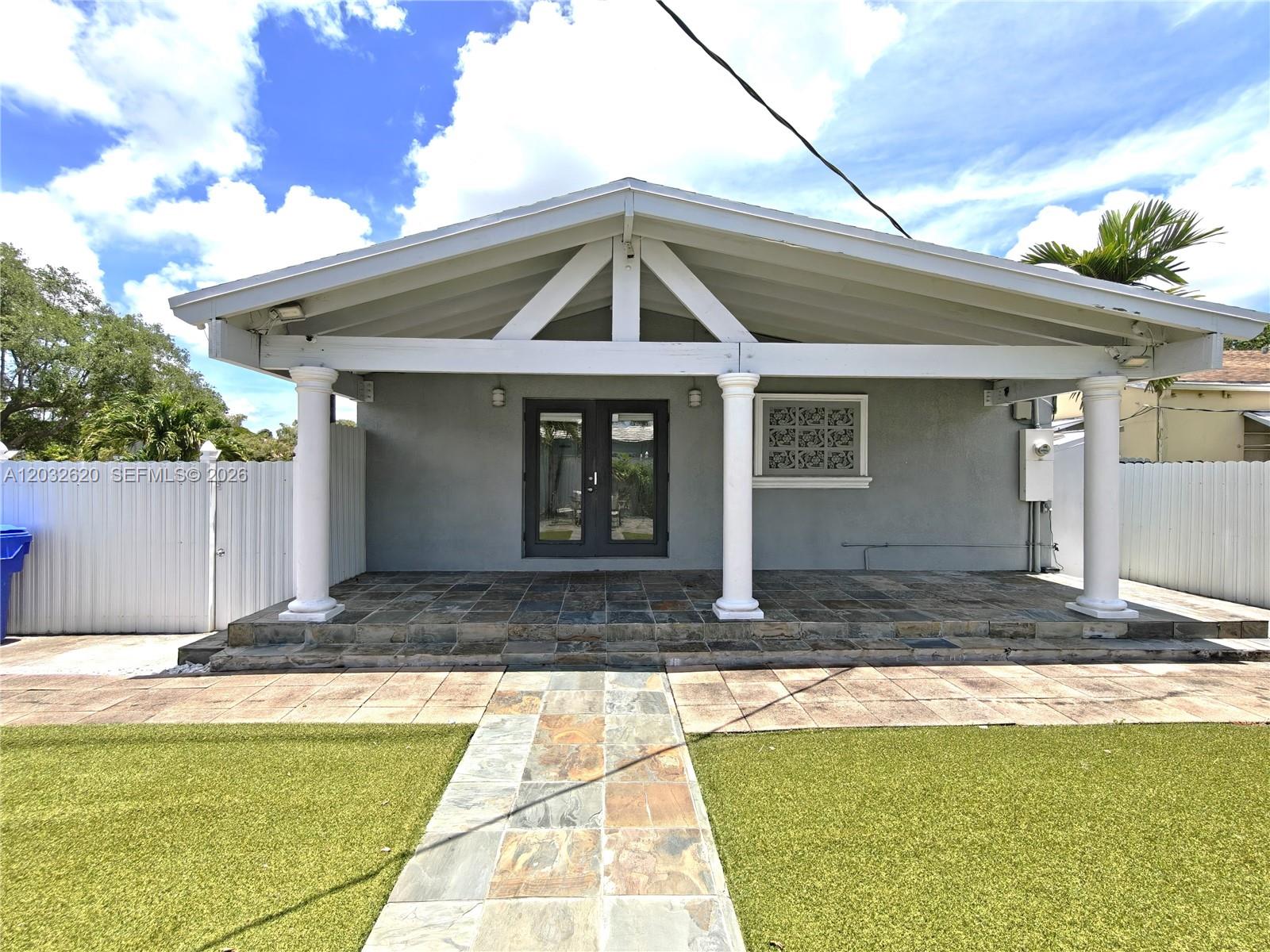 470 SW 25th Rd, Miami FL 33129