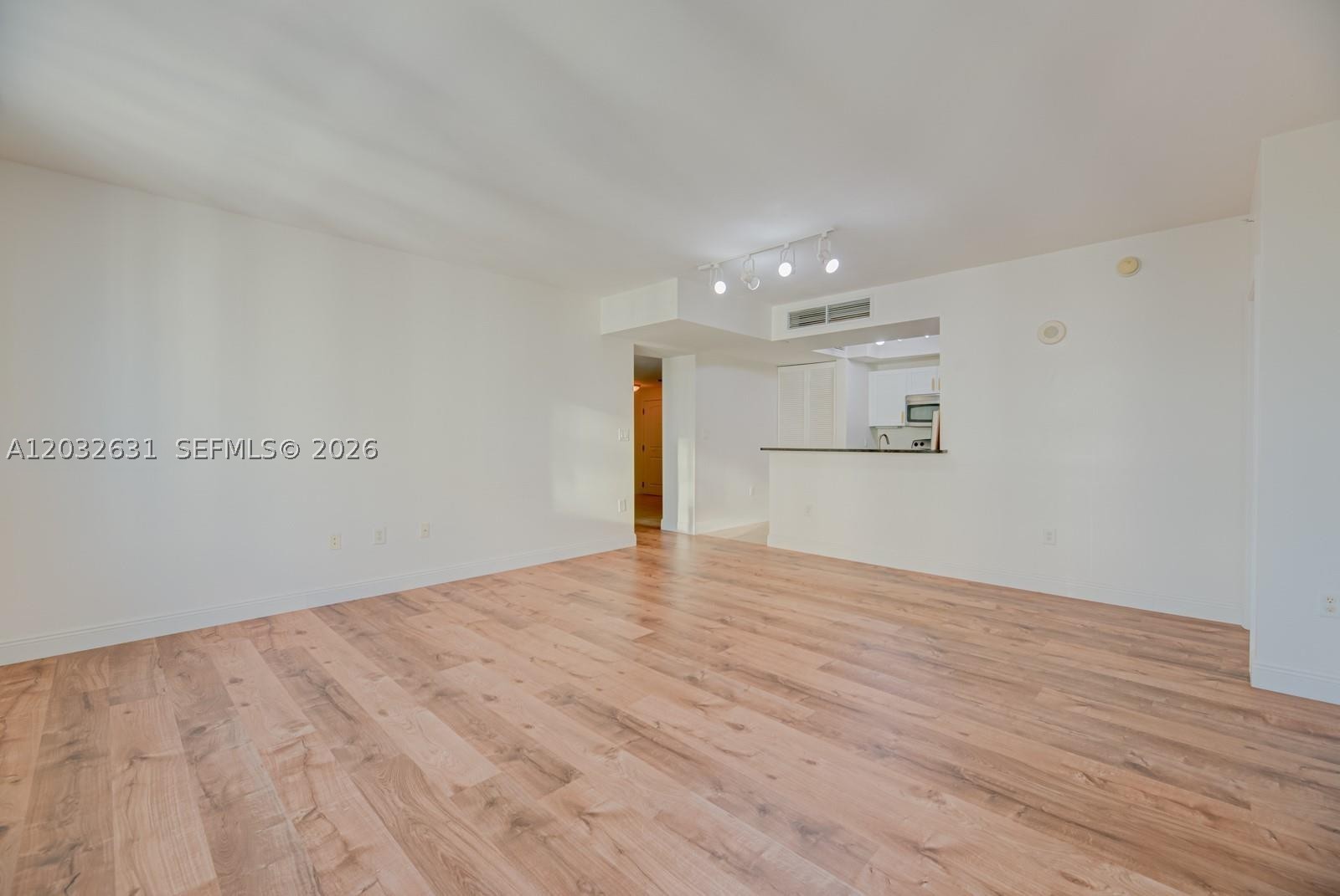7350 SW 89th St #2110S, Miami FL 33156