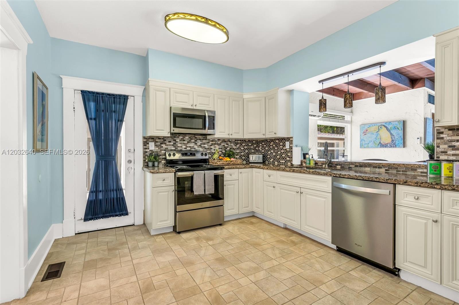 219 S 17th Ave S, Lake Worth FL 33460