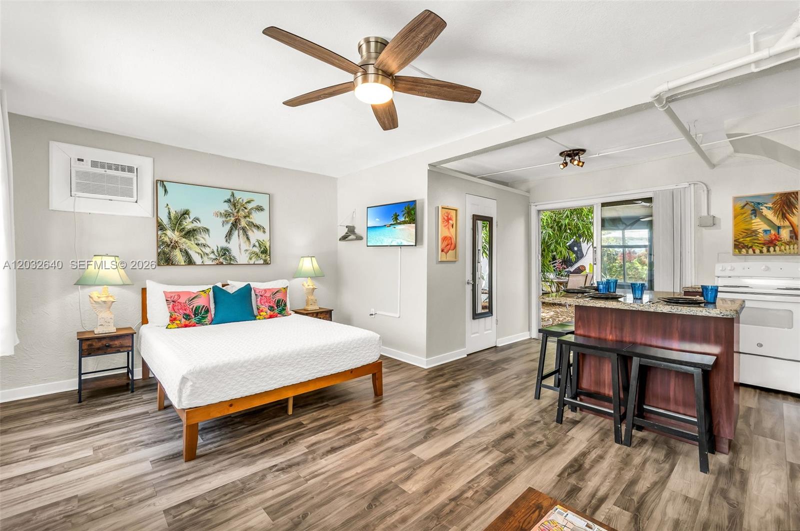 219 S 17th Ave S, Lake Worth FL 33460