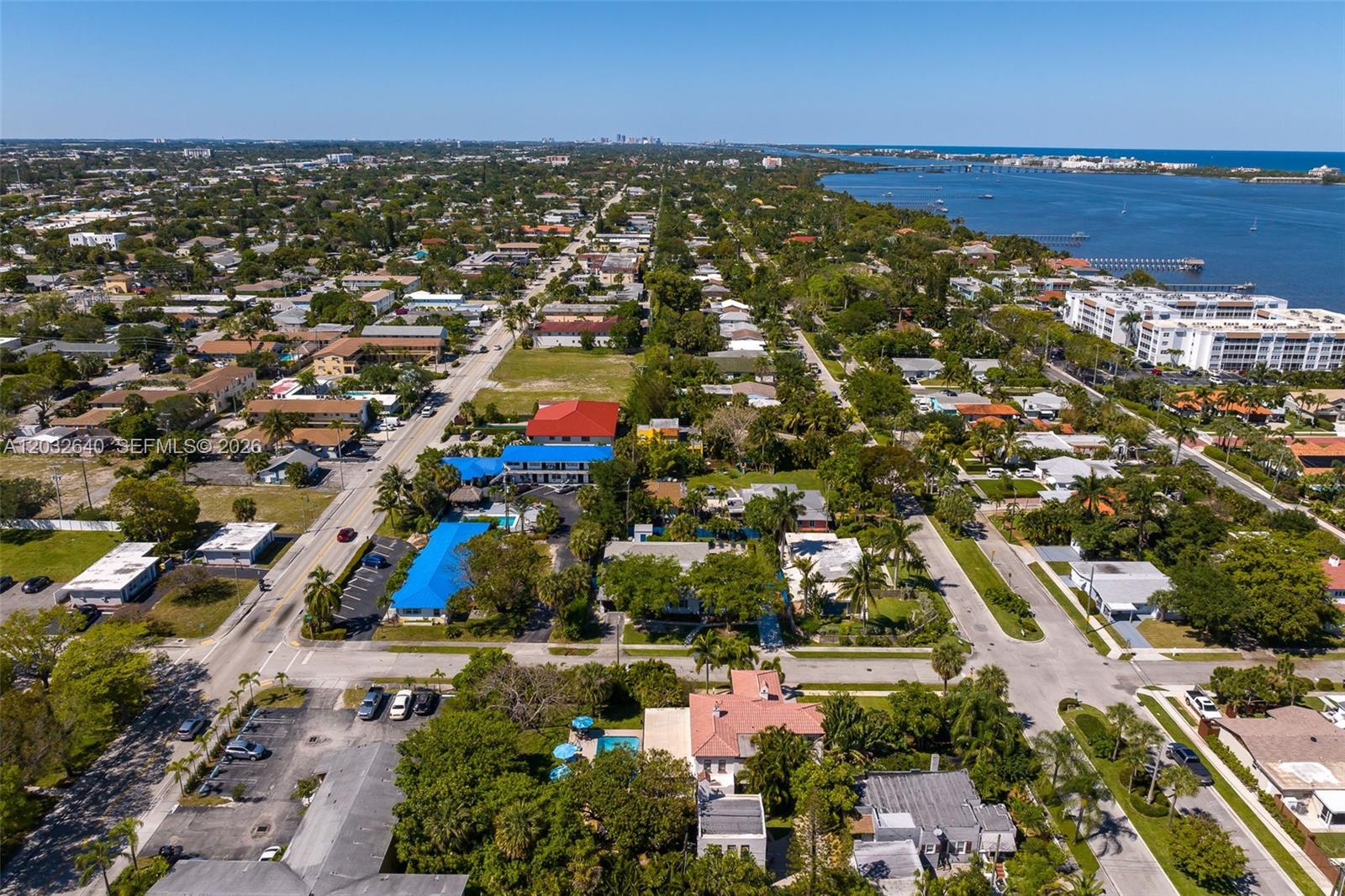 219 S 17th Ave S, Lake Worth FL 33460