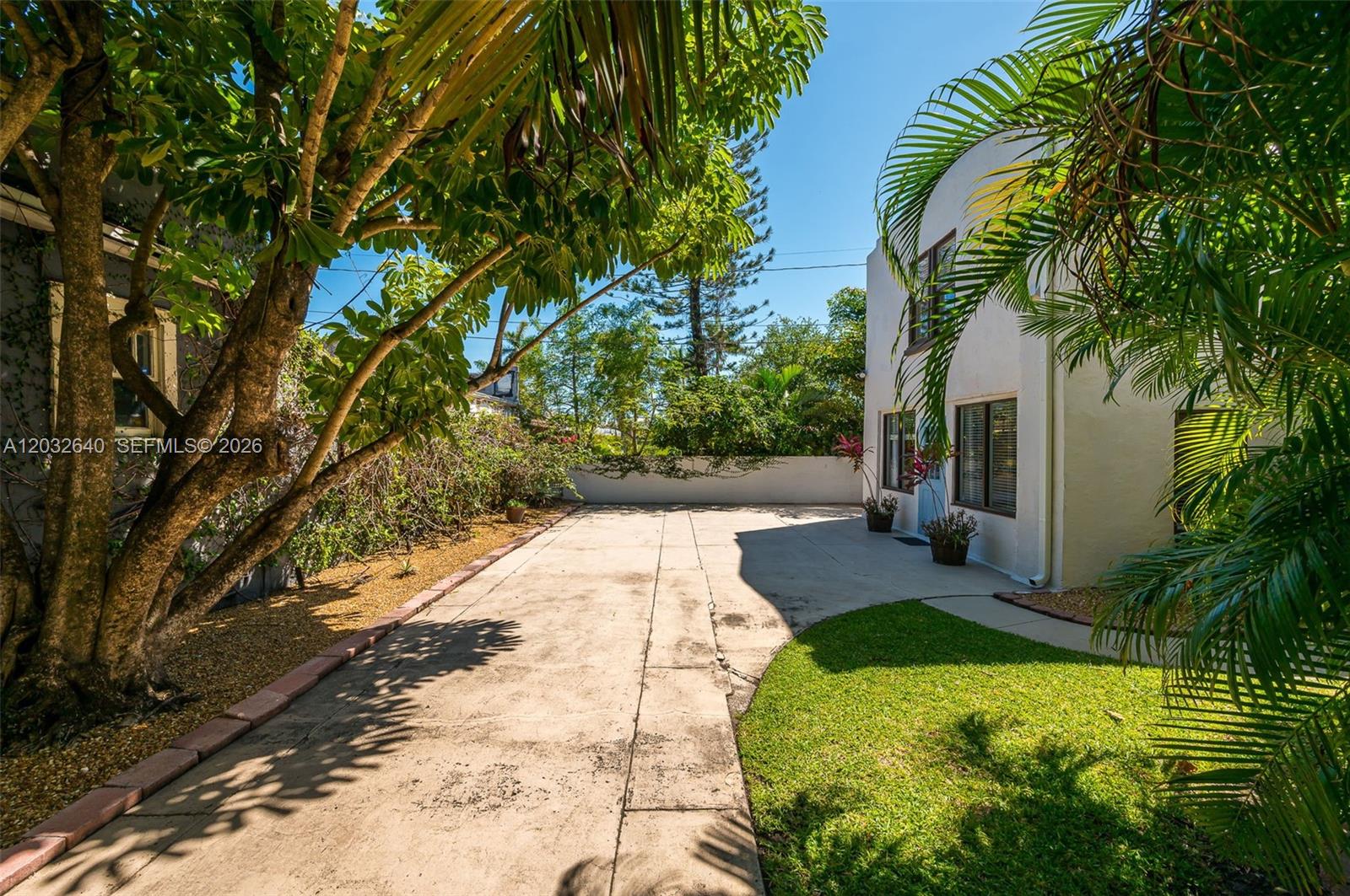 219 S 17th Ave S, Lake Worth FL 33460