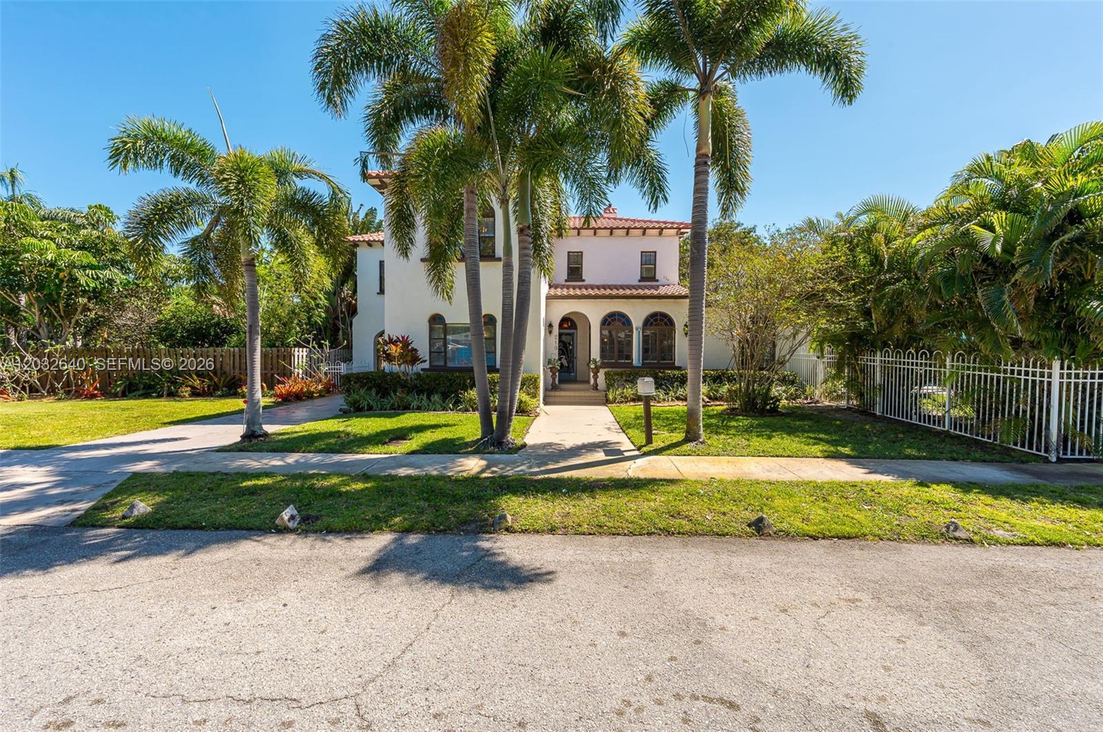 219 S 17th Ave S, Lake Worth FL 33460