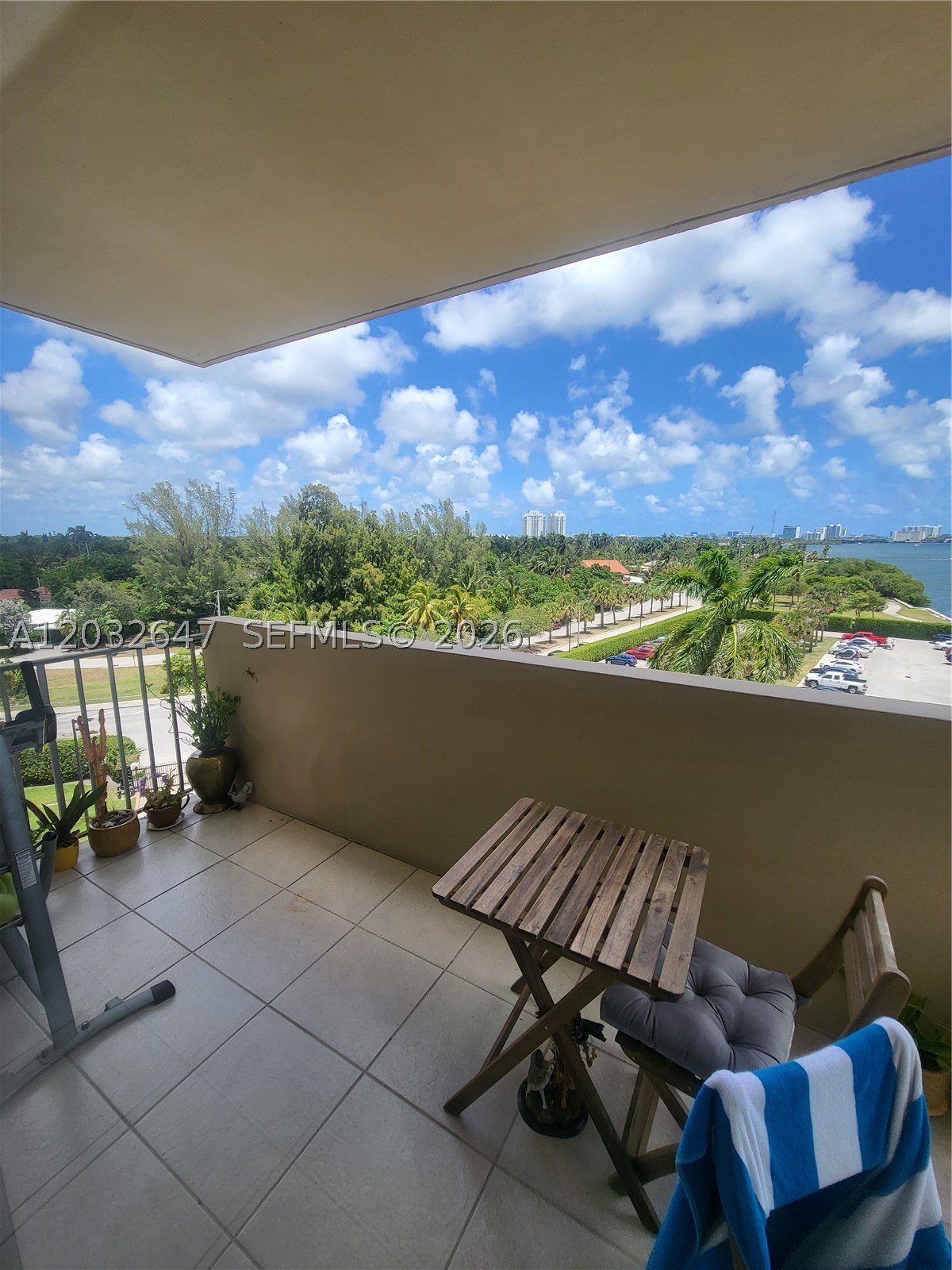 880 NE 69th St #6R, Miami FL 33138