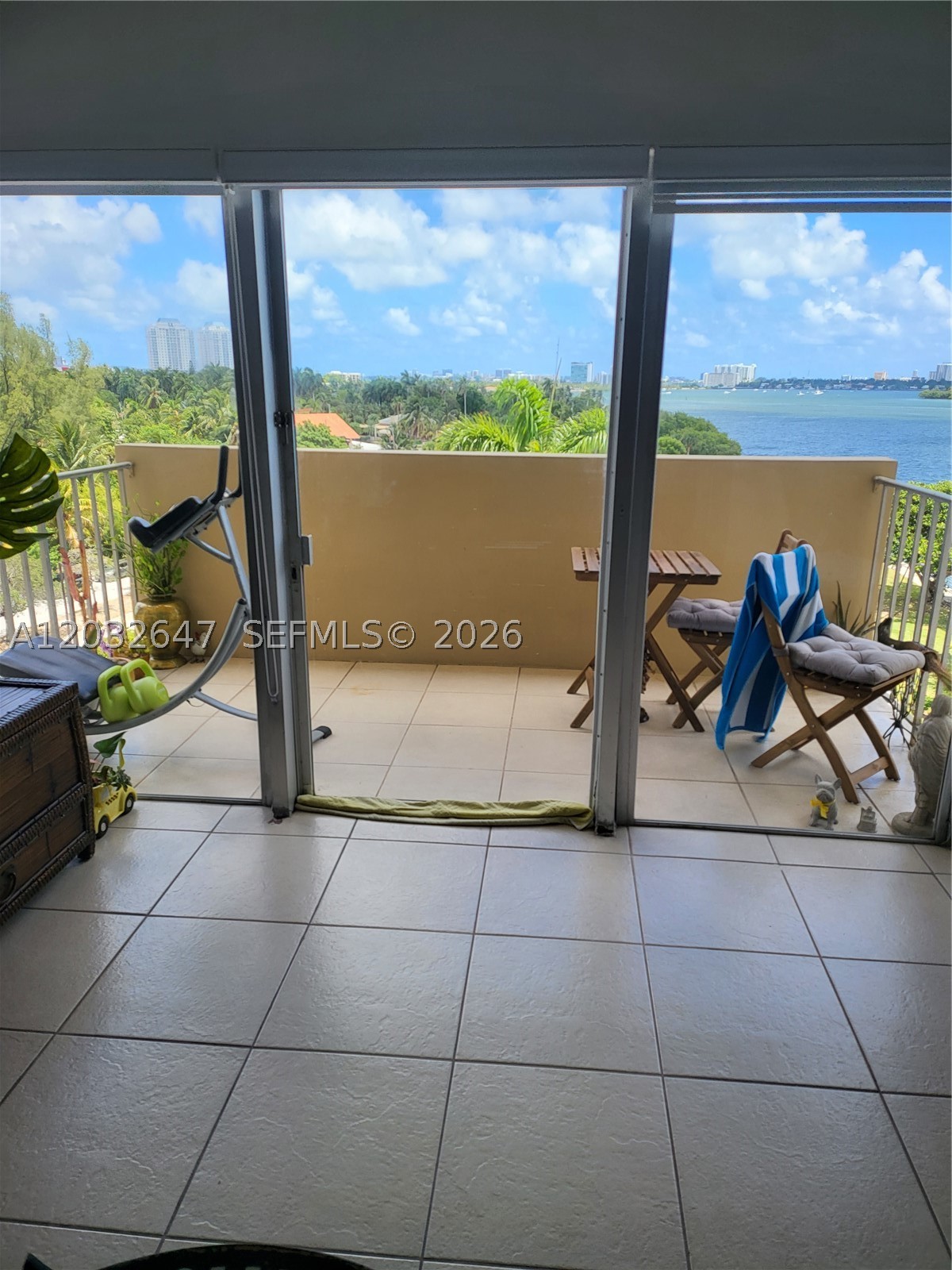 880 NE 69th St #6R, Miami FL 33138