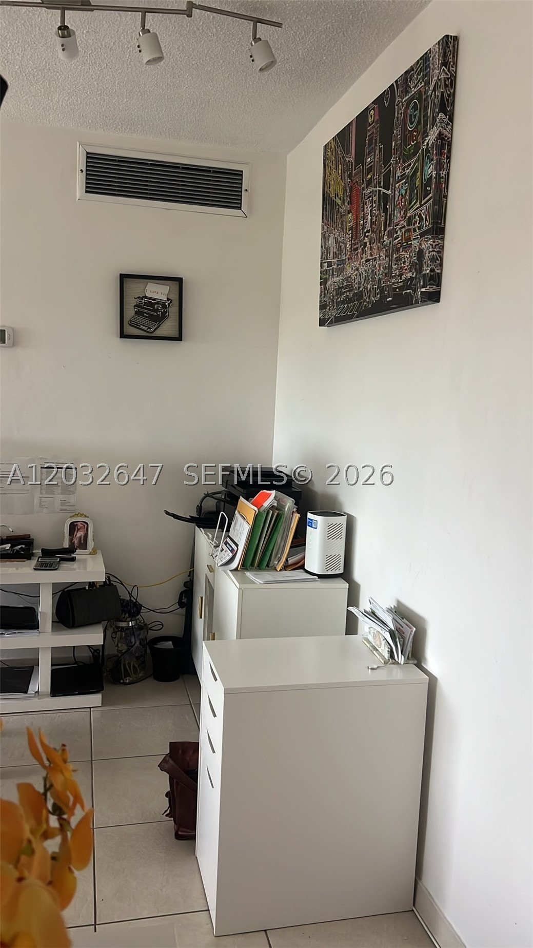 880 NE 69th St #6R, Miami FL 33138