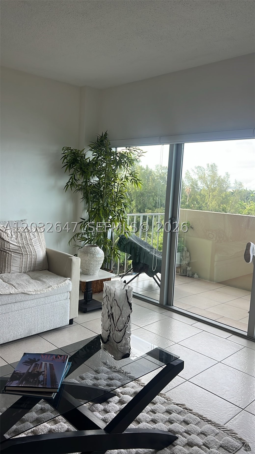 880 NE 69th St #6R, Miami FL 33138