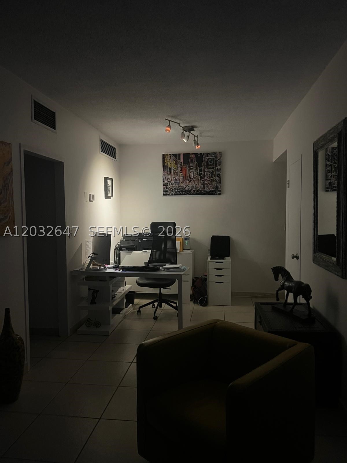 880 NE 69th St #6R, Miami FL 33138