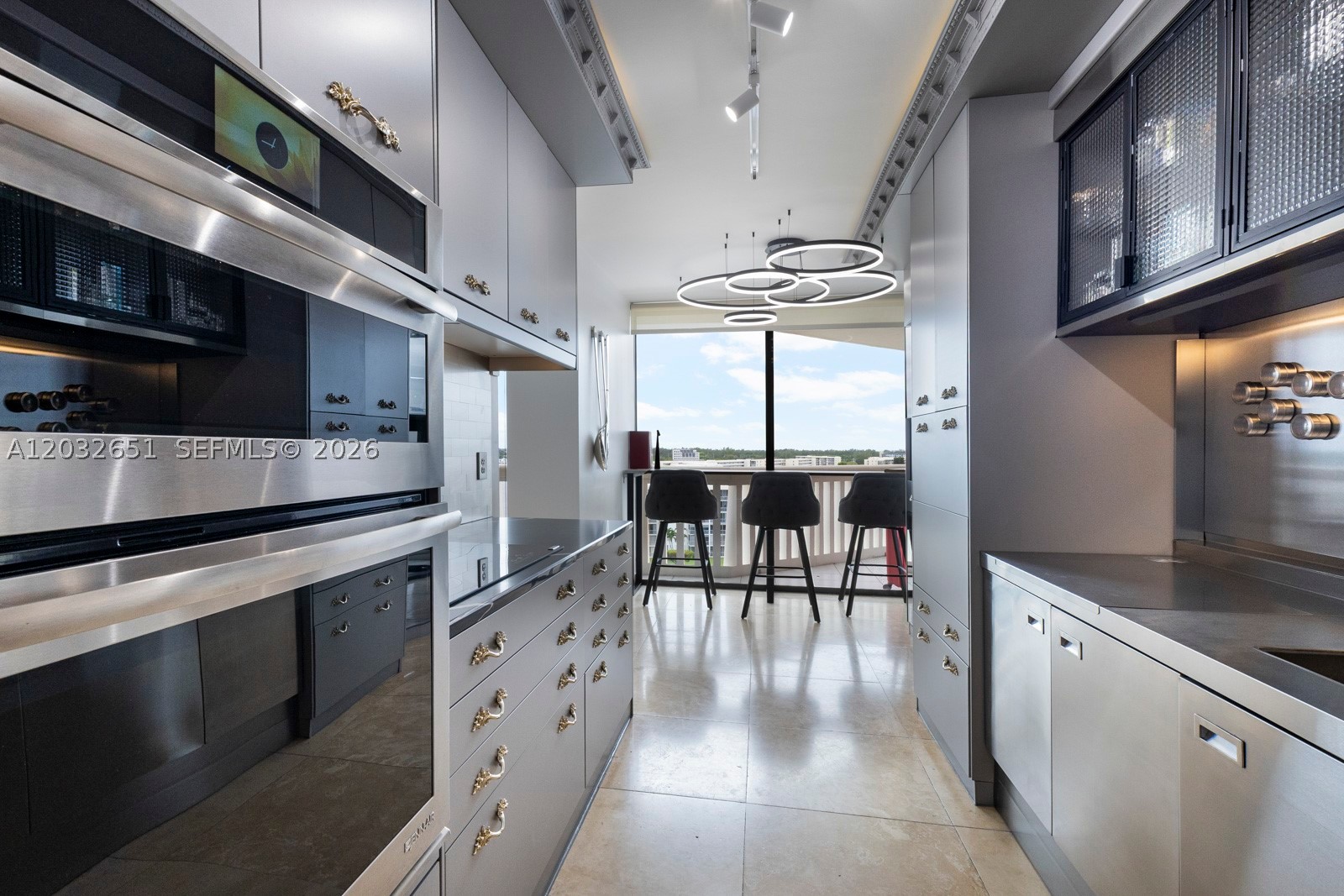 1000 W Island Blvd #911, Aventura FL 33160