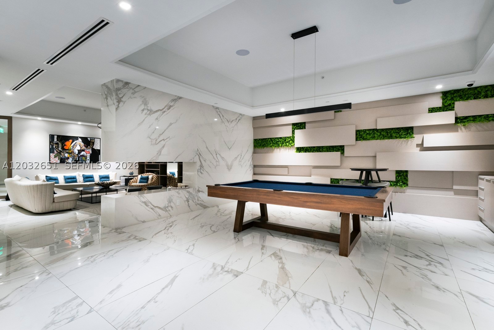 1000 W Island Blvd #911, Aventura FL 33160
