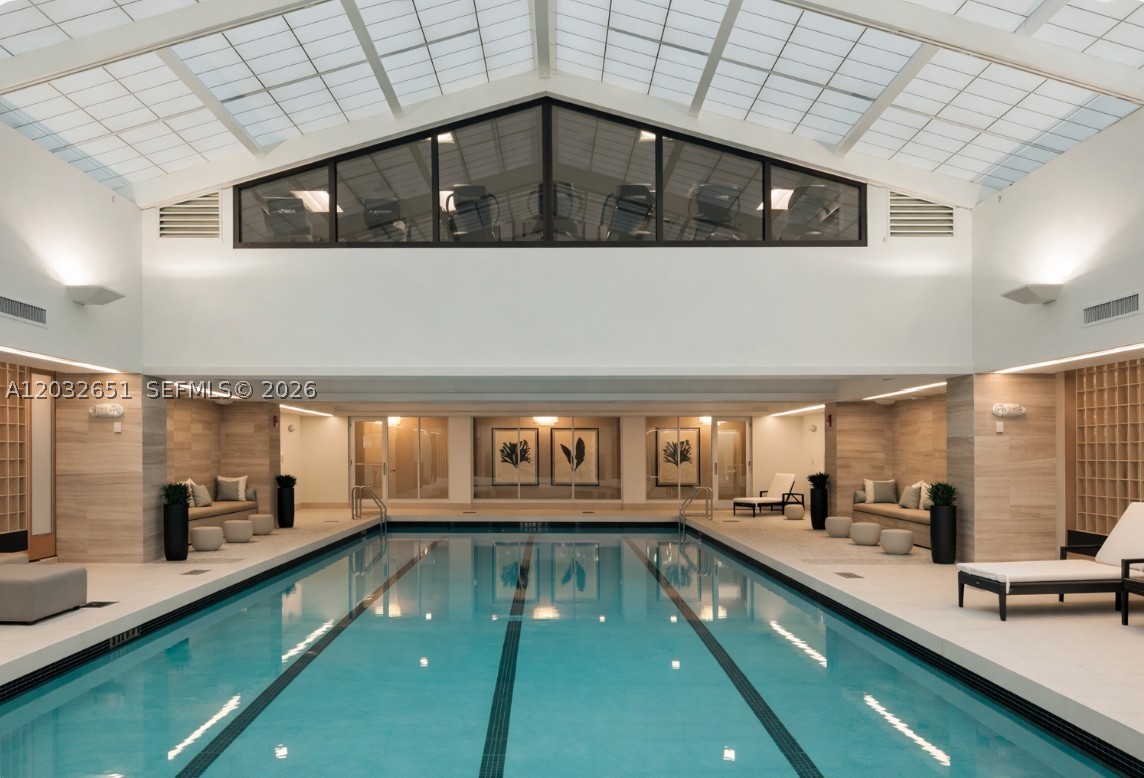 1000 W Island Blvd #911, Aventura FL 33160